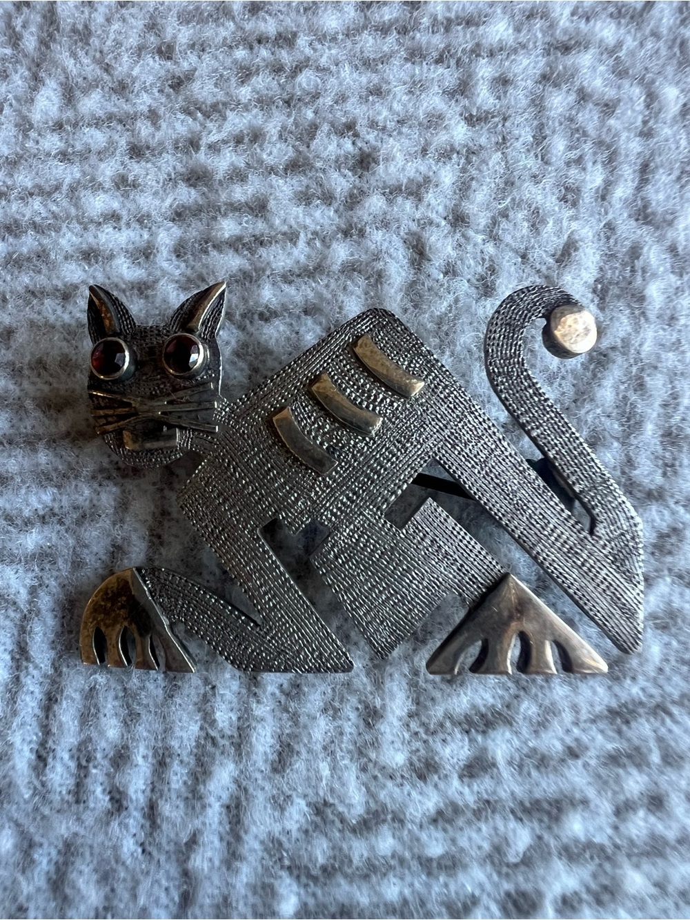 Vintage Mid Century Peruvian Modernist 900 silver and 18kt gold cat brooch
